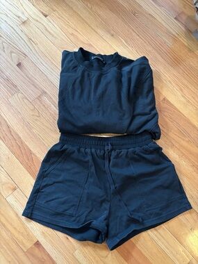 Black Cozy Sweatshirt & Drawstring Shorts Set
